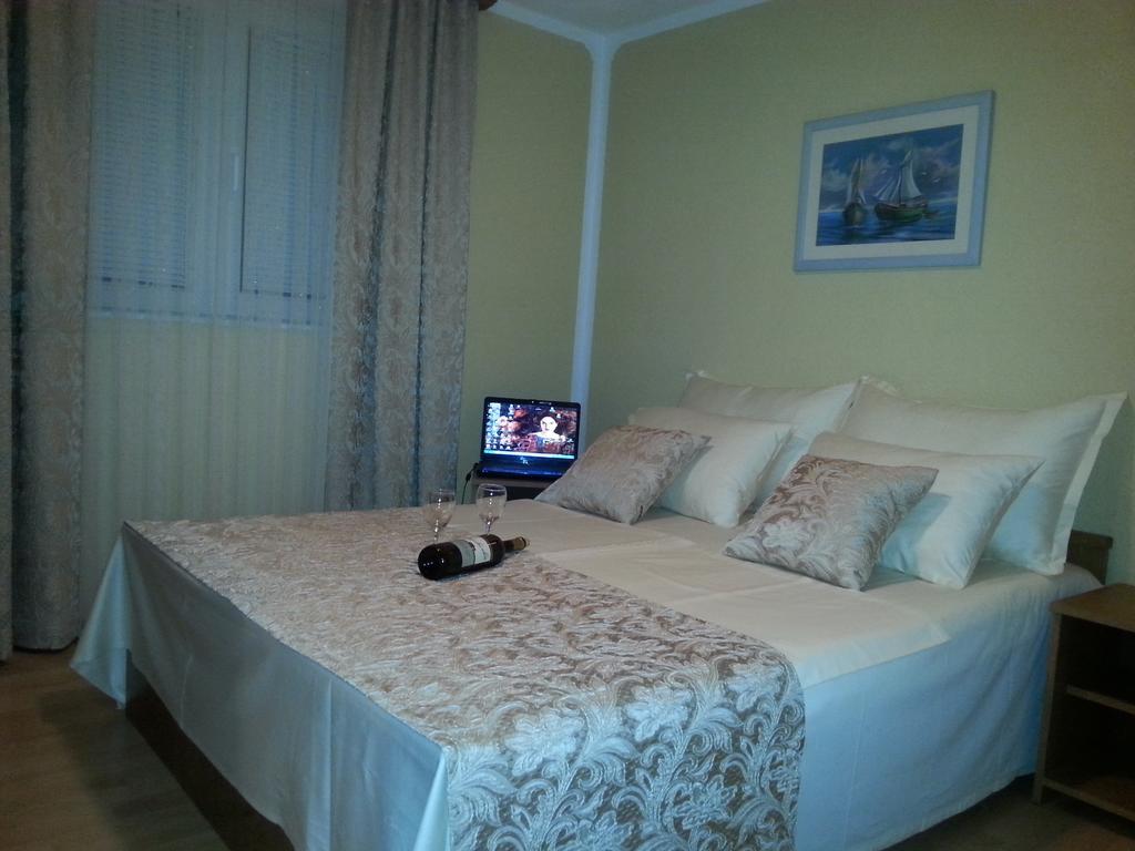 Holiday Home Milenka Rogoznica  Dış mekan fotoğraf